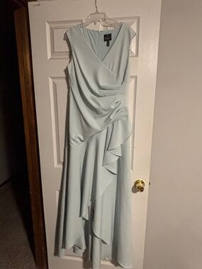 Adrianna Papell light green dress, mother of bride dress